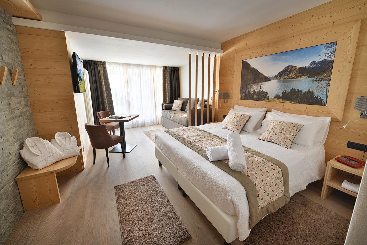 Hotel Bucaneve 4*
